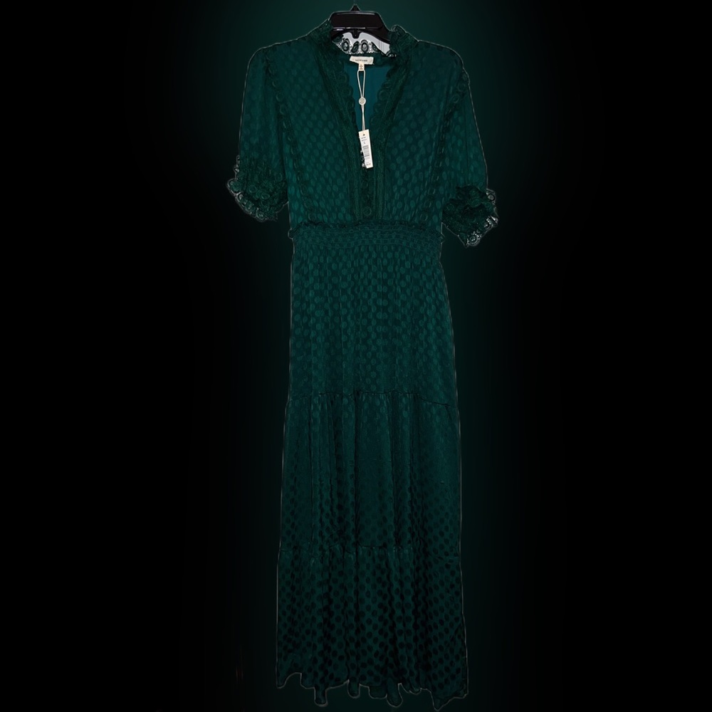 Brand-new Emerald Max studio lace dress. L